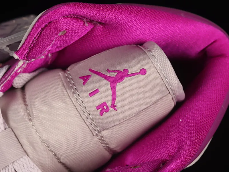All categories Air Jordan Jordan series basketball shoes Air Jordan 1 Mid Air Jordan 1 Mid "Magenta" AJ1 Joe 1 purple gray China basketball shoes BQ6472-501